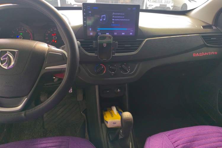 Used Baojun 310 2020 1.2L Manual Comfort Edition Audio And AC Panel
