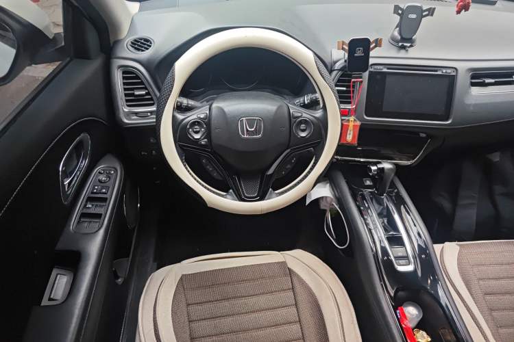 Used Honda Vezel 2015 1.8L CVT 2WD Luxury Model Steering Wheel