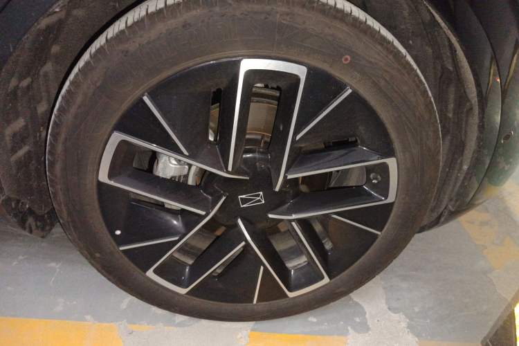 Used Avatr 11 2024 730 Luxury Edition with Three Lasers and Rear-Wheel Drive
