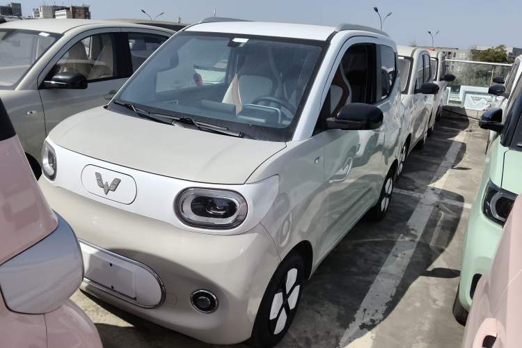 Used Wuling Hongguang MINIEV 2024 3rd Generation 215km Advanced Version