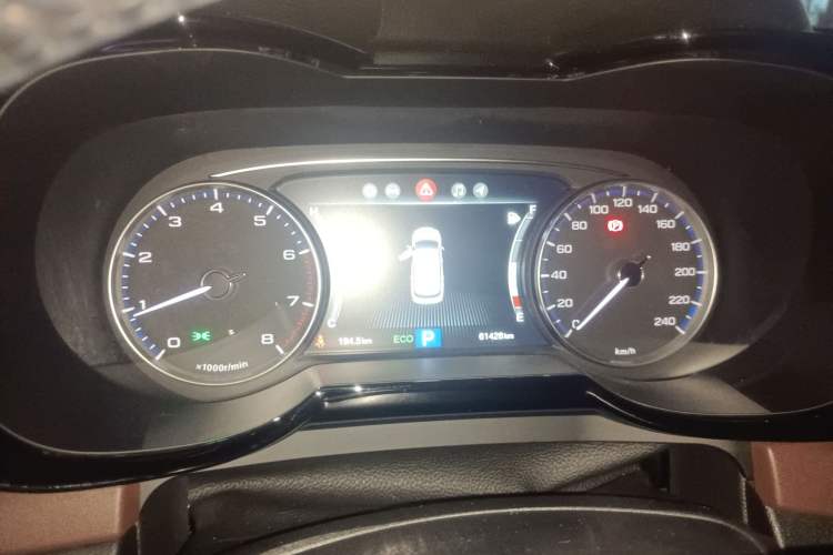 Used GAC Trumpchi GS8 2017 320T Two-Wheel Drive Luxury Smart Connectivity Version (7 Seats)