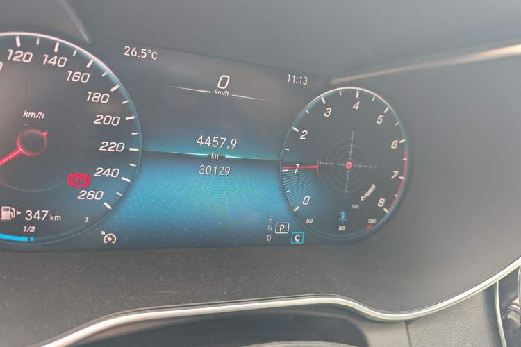 Used Mercedes-Benz C-Class 2021 C 200 L Fashion Edition Sport Version Odometer Close Up