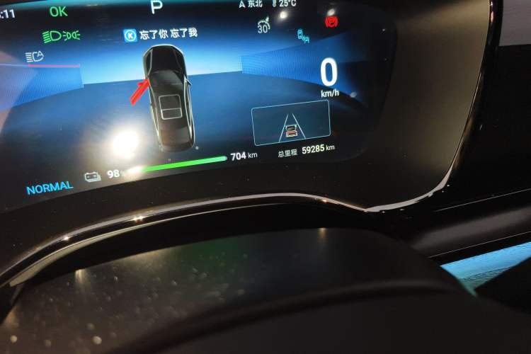 Used BYD Han 2024 EV Glory Edition 715KM Front-Wheel-Drive Flagship Model
