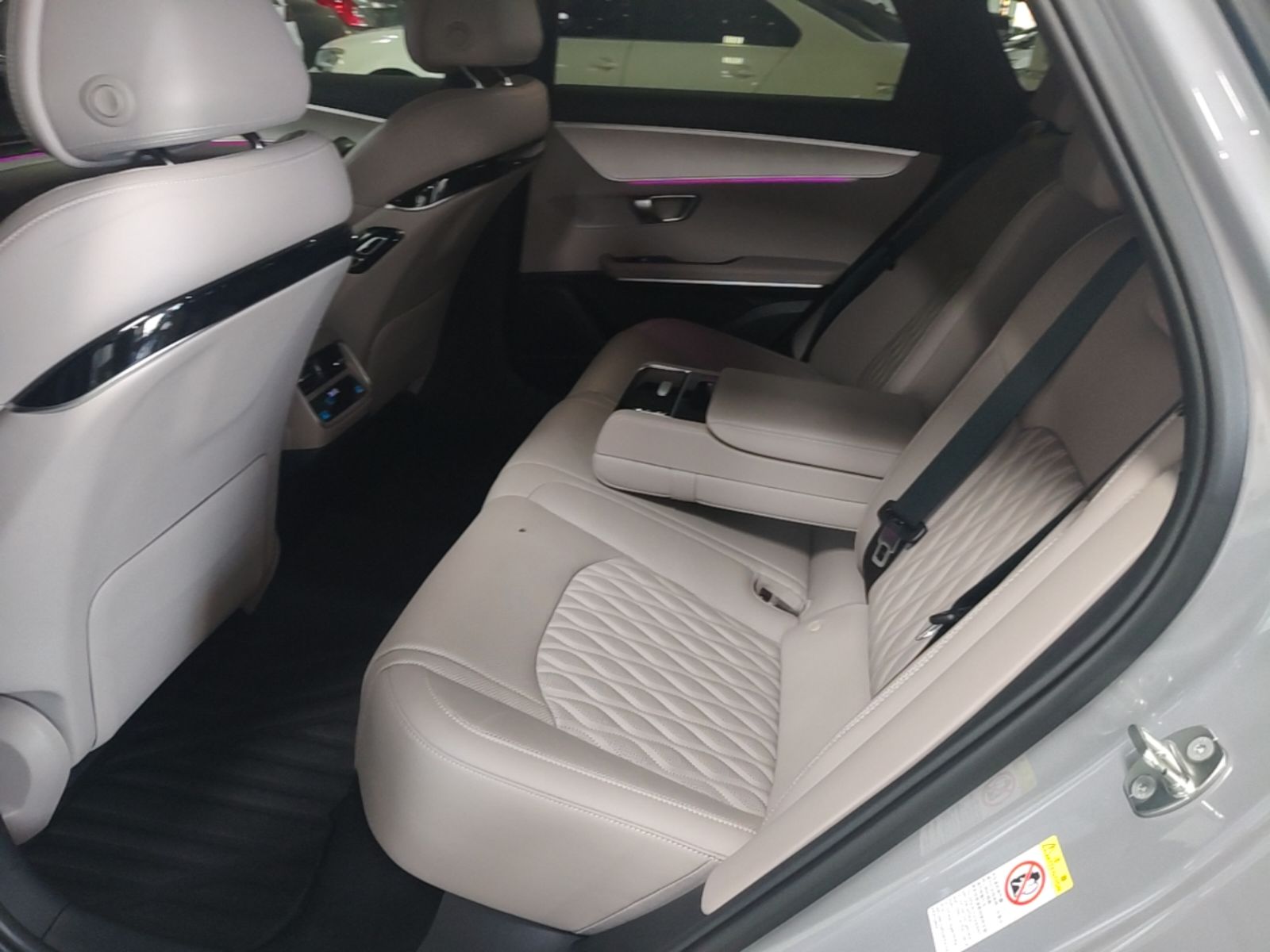 BYD Han 2025 DM-i 125KM Elite Model — снимка 20