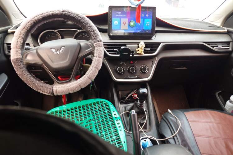 Used Wuling Hongguang S3 2018 1.5L Manual Standard Version China V Standard