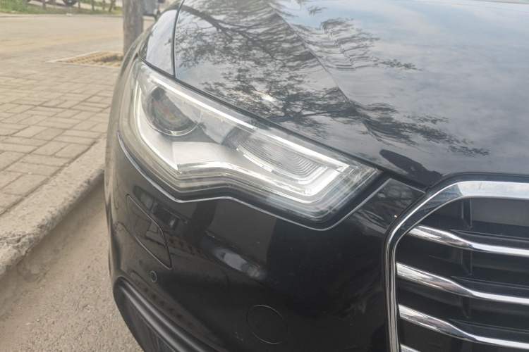 Used Audi A6L 2014 TFSI Standard Model Right Front Headlight