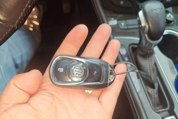 Used Buick Envision 2018 20T Two-Wheel-Drive Leading Model Vehicle Key