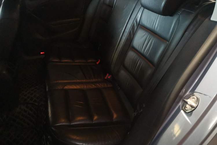 Used Volkswagen Golf 2012 1.4 TSI Automatic Comfort Edition Left Rear Seat