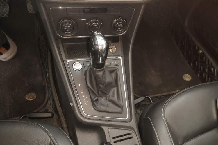 Used Volkswagen Gran Lavida 2017 230TSI DSG Comfort Edition
