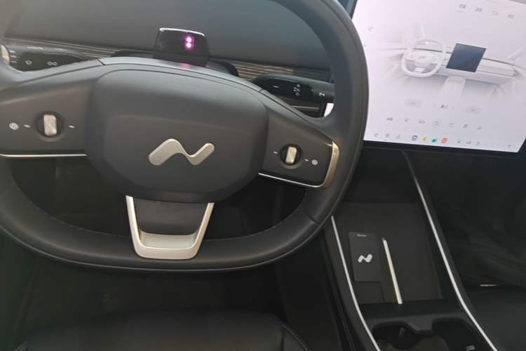 Used ONVO L60 2024 60 kWh Rear-Drive Version