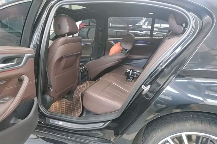 Used BMW 5 Series 2023 530Li Leading Model M Sport Package
