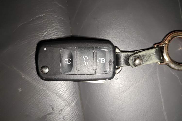 Used Volkswagen Touran 2013 1.4T DSG Comfort Edition 5-Seater Vehicle Key