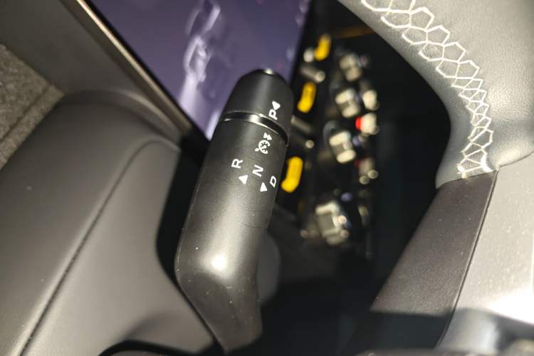 Used iCAR V23 2025 401 Two-Wheel Drive Intelligent Driving Version
