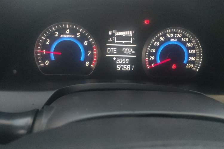 Used Zotye Z300 2014 1.5L Value Edition Manual Elite Model Odometer Close Up