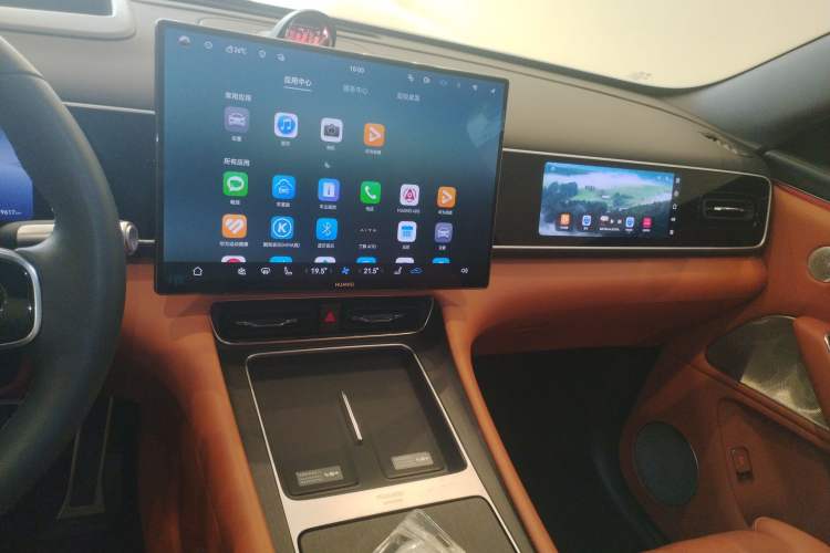 Used Hima AITO M7 2026 Model Range-Extending Ultra All-Wheel Drive 5-Seater Version Audio And AC Panel