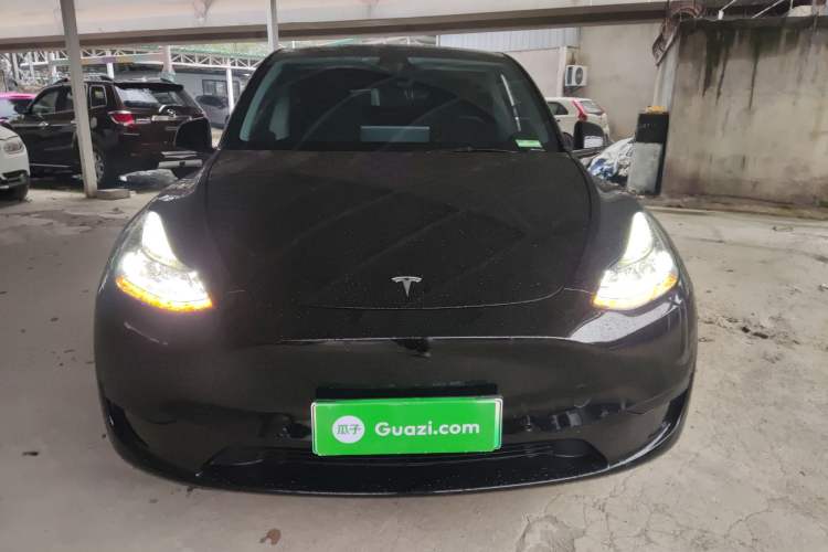 Used Tesla Model Y 2023 Rear-Wheel-Drive Version Front