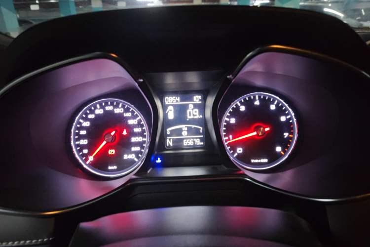 Used MG 6 2017 20T Automatic Luxury Smart Connect Version China V Standard