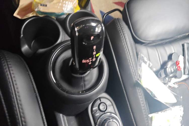 Used MINI MINI 2022 2.0T COOPER S Artist