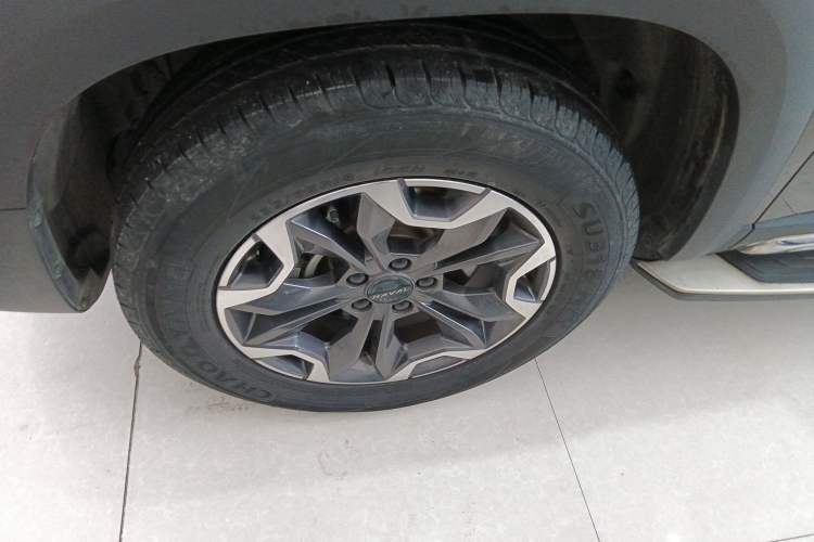 Used Haval DARGO 2021 2.0T DCT 4x4 Chinese Rural Dog Edition Left Front Wheel Hub