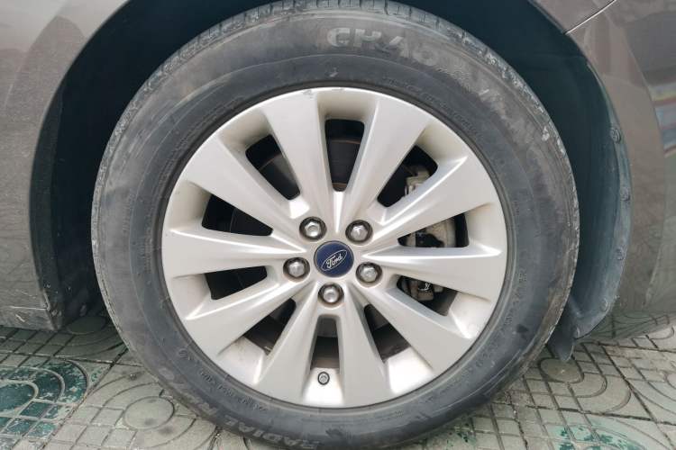 Used Ford Taurus 2016 EcoBoost 180 Luxury Model