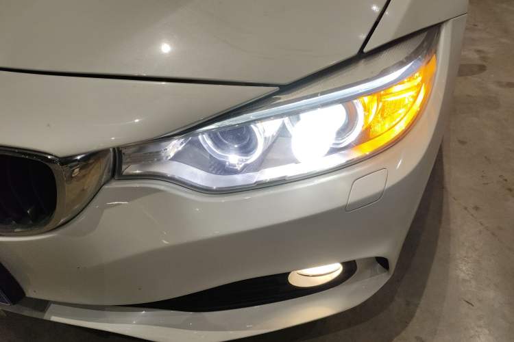 Used BMW 4 Series 2016 420i Convertible Fashion Model