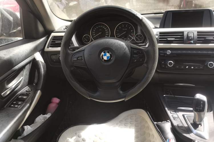 Used BMW 3 Series 2015 320Li Fashion Model Steering Wheel