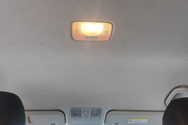 Used Hyundai Elantra (5th Generation / Langdong) 2015 1.6L Manual Fashion Edition
