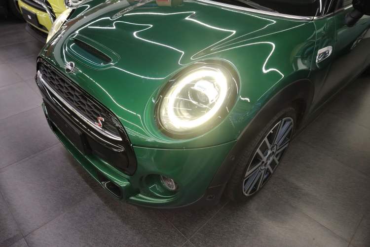 Used MINI MINI 2020 2.0T COOPER S Artist Five-Door Edition
