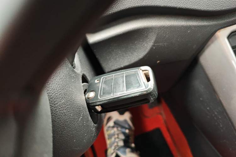 Used Volkswagen T-ROC 2019 230TSI DSG Two-Wheel-Drive Advanced Version China VI Standard