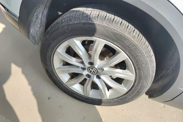 Used Volkswagen T-ROC 2019 230TSI DSG Two-Wheel-Drive Advanced Version China VI Standard
