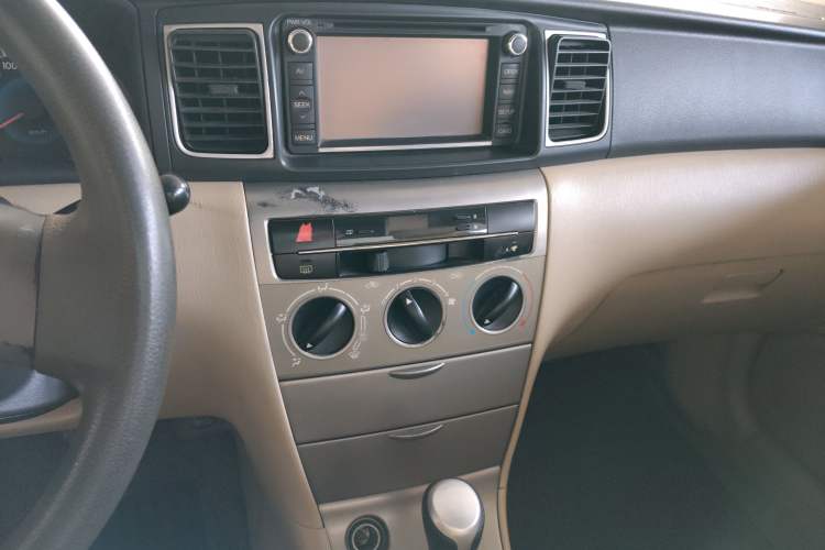 Used Toyota Corolla EX 2013 1.6L Automatic Excellence Edition Audio And AC Panel