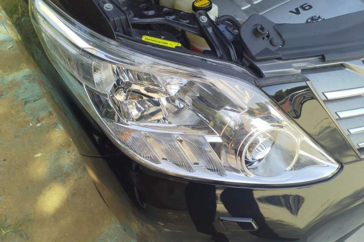 Used Toyota Alphard 2011 3.5L Luxury Edition
