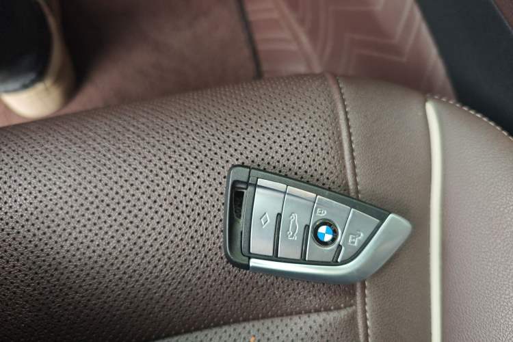 Used BMW 5 Series 2021 525Li Luxury Package Vehicle Key