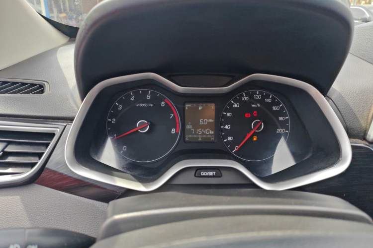 Used Baojun 310 2016 1.2L Manual Fashionable Edition Instrument Cluster