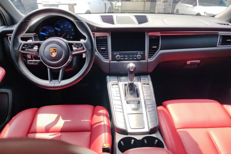 Used Porsche Macan 2017 Macan 2.0T Center Console
