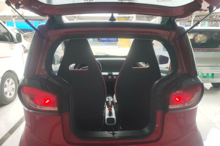 Used Baojun E100 2020 305KM Smart Drive Version Trunk