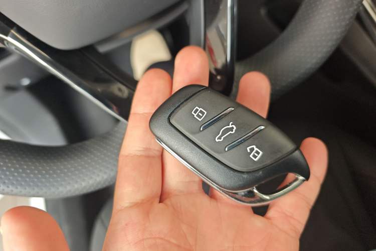 Used Roewe i5 2026 Model 1.5L CVT Luxury Version
