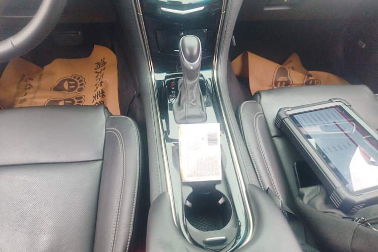 Used Cadillac ATS-L 2017 28T Fashion Edition Gear Lever