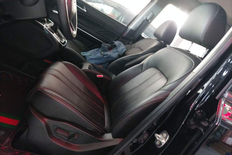 Used GAC Trumpchi M6 2021 270T DCT Luxury Edition (7-seater)
