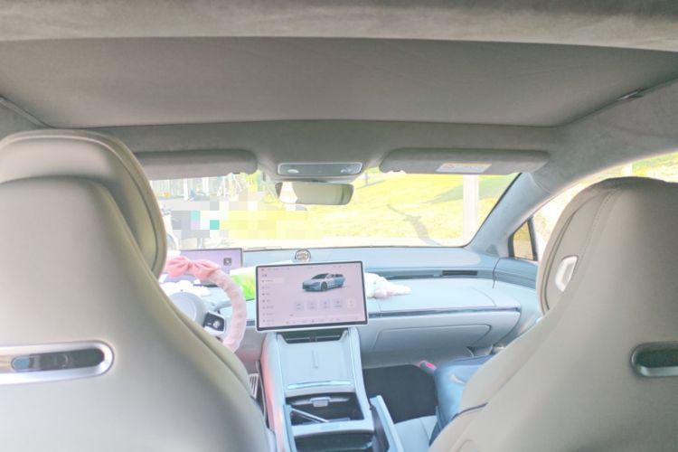 Used Hima Luxeed S7 2025 705 km Max