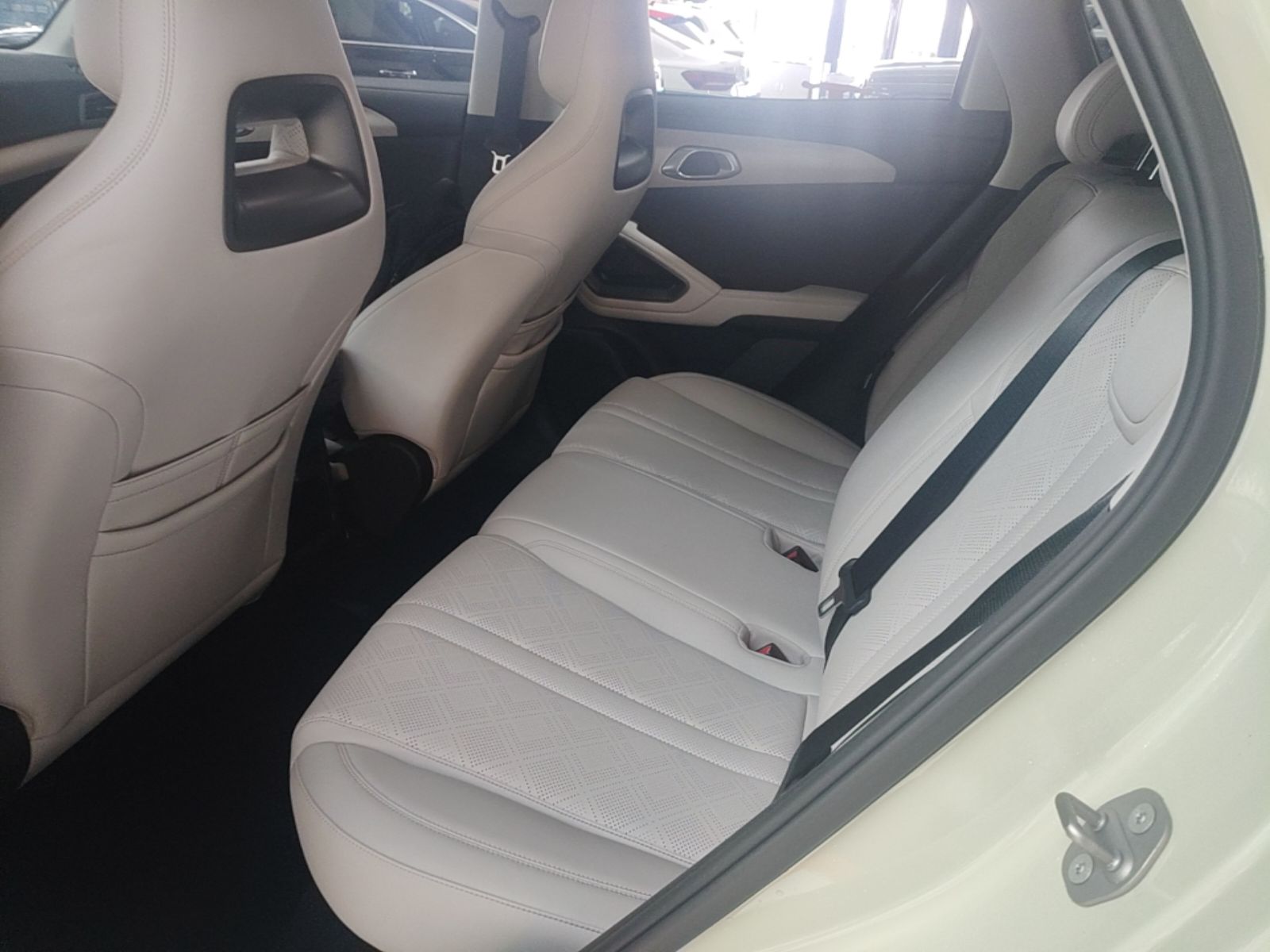 BYD Yuan UP 2025 Intelligent Driving Version 401 KM Dynamic Edition — снимка 20