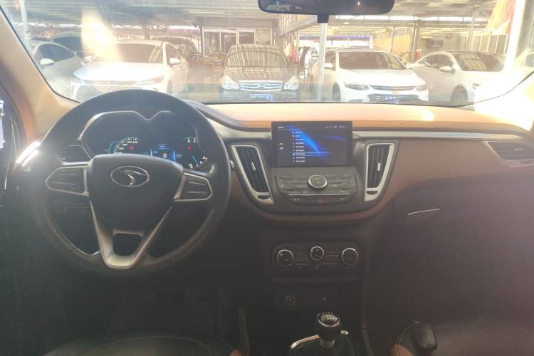 Used Soueast DX7 2015 1.5T Manual Elite Model