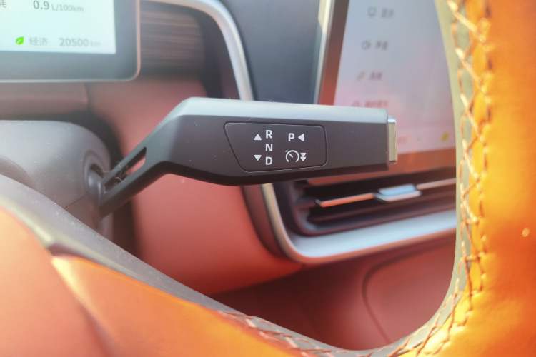 Used Dongfeng eπ eπ008 2024 210Max Range-Extended Version 6 Seats
