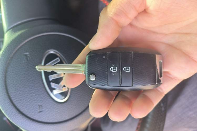 Used Kia Pegas 2017 1.4L Manual Fashion Edition Smart Vehicle Key