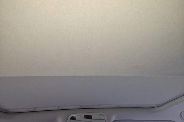 Used Volkswagen Magotan 2012 Revised 1.8TSI Luxury Version Headliner