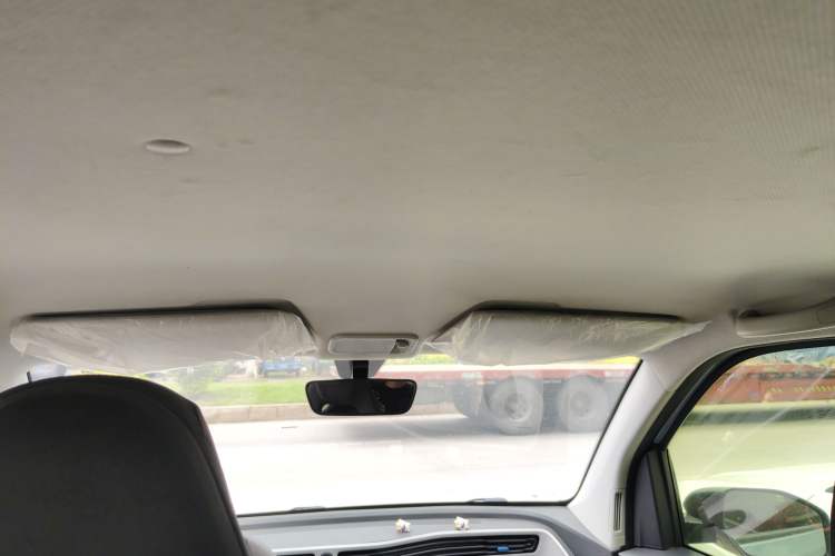 Used Wuling Hongguang MINIEV 2021 Macaron Premium Model – Lithium Iron Phosphate