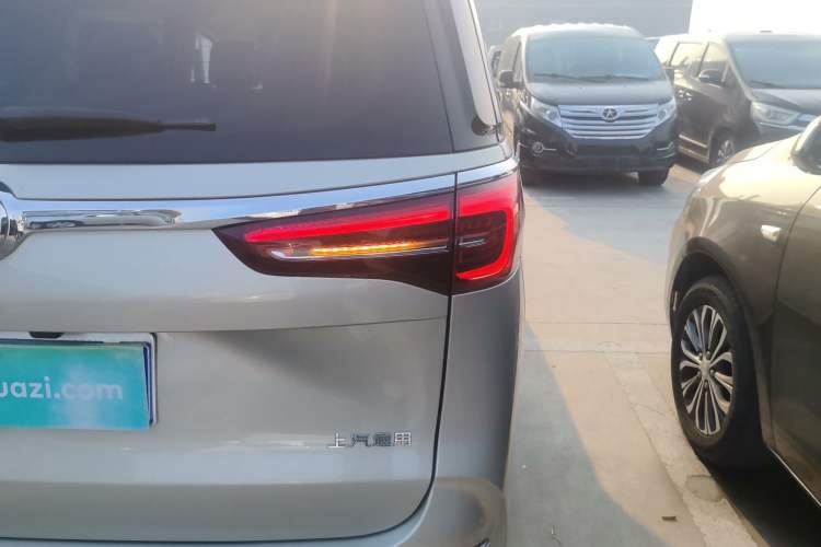 Used Buick GL8 2022 ES Landtrek 653T Luxury Edition Exterior 3