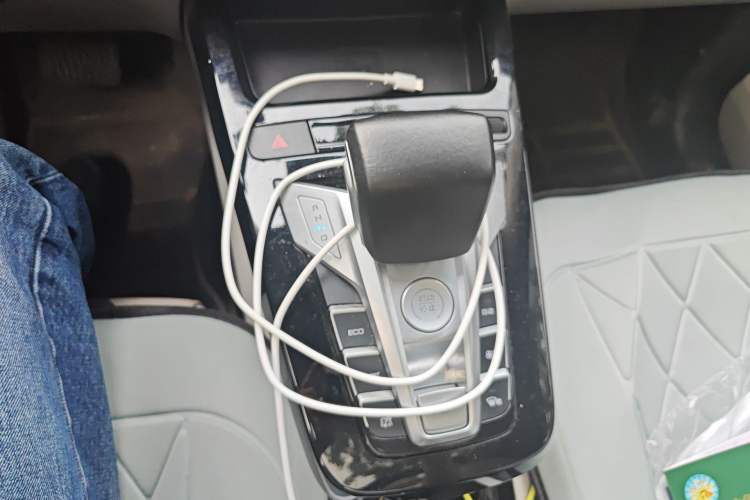 Used BYD Yuan Pro 2023 401 km Deluxe Version Gear Lever