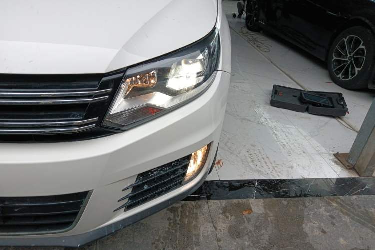 Used Volkswagen Tiguan 2016 300TSI Automatic Two-Wheel Drive Luxury Edition Left Front Headlight