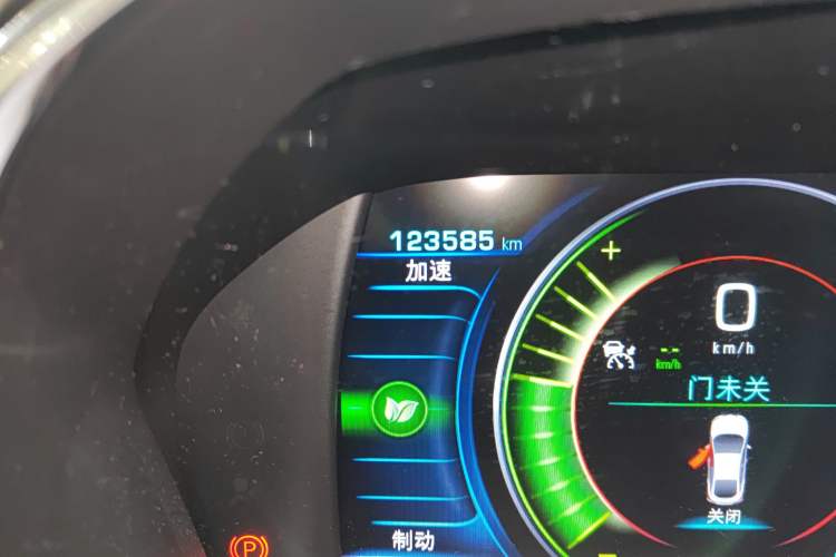 Used Buick VELITE 5 2017 Stylish Extended-Range Model